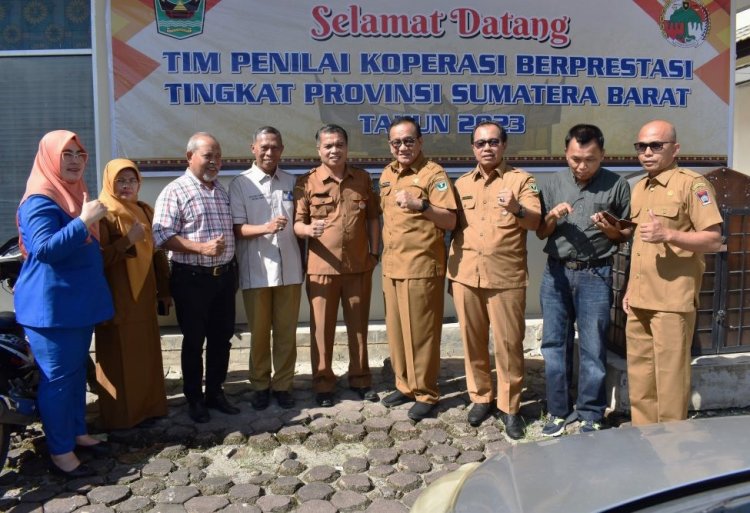 Digitalisasi Koperasi Dan UMKM KUD TUNGKA